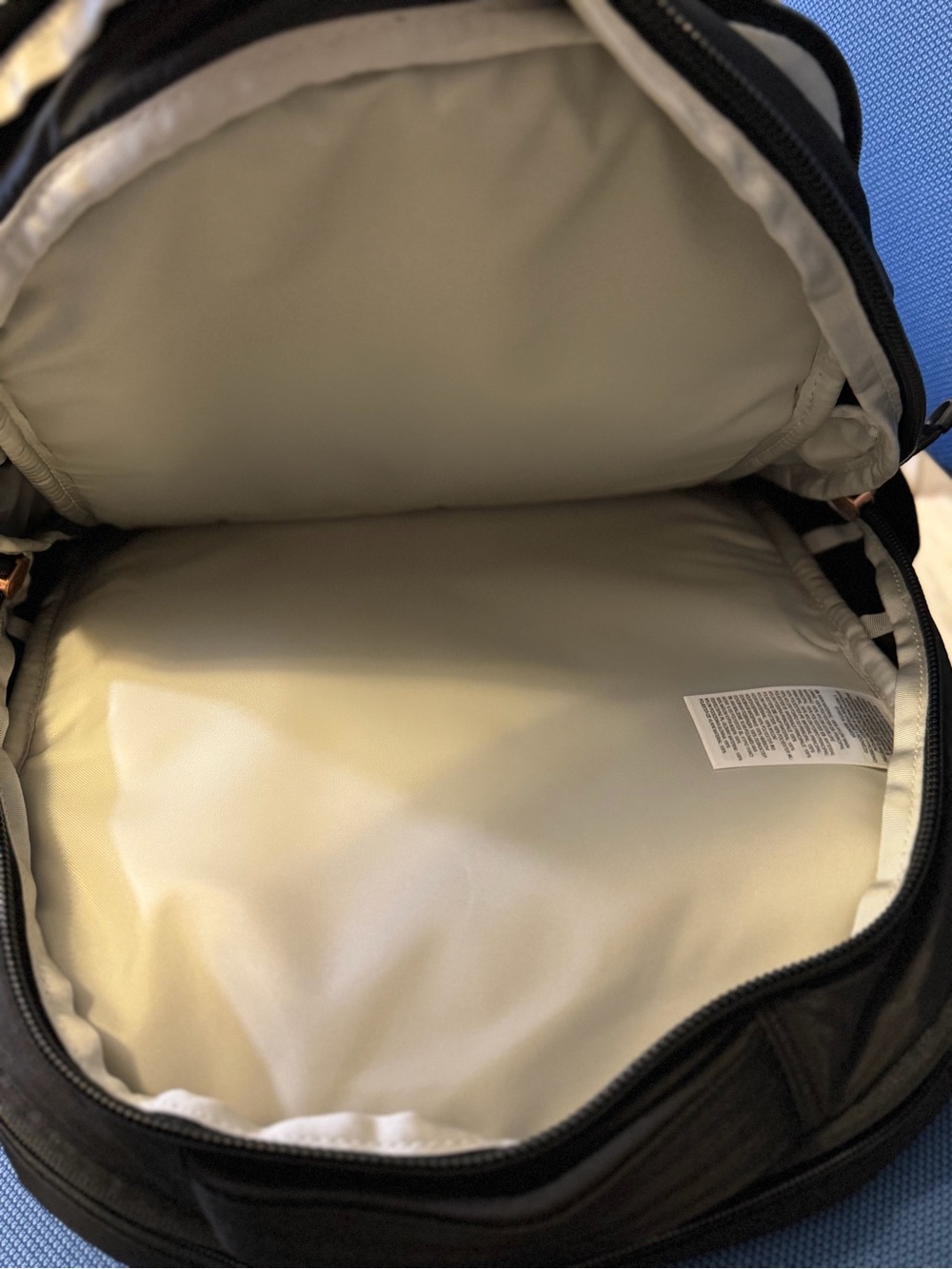 NEW The North Face Women's Surge Backpack, 12" x 6.5" x 19.5", Blk/Rose Gld - Picture 15 of 17